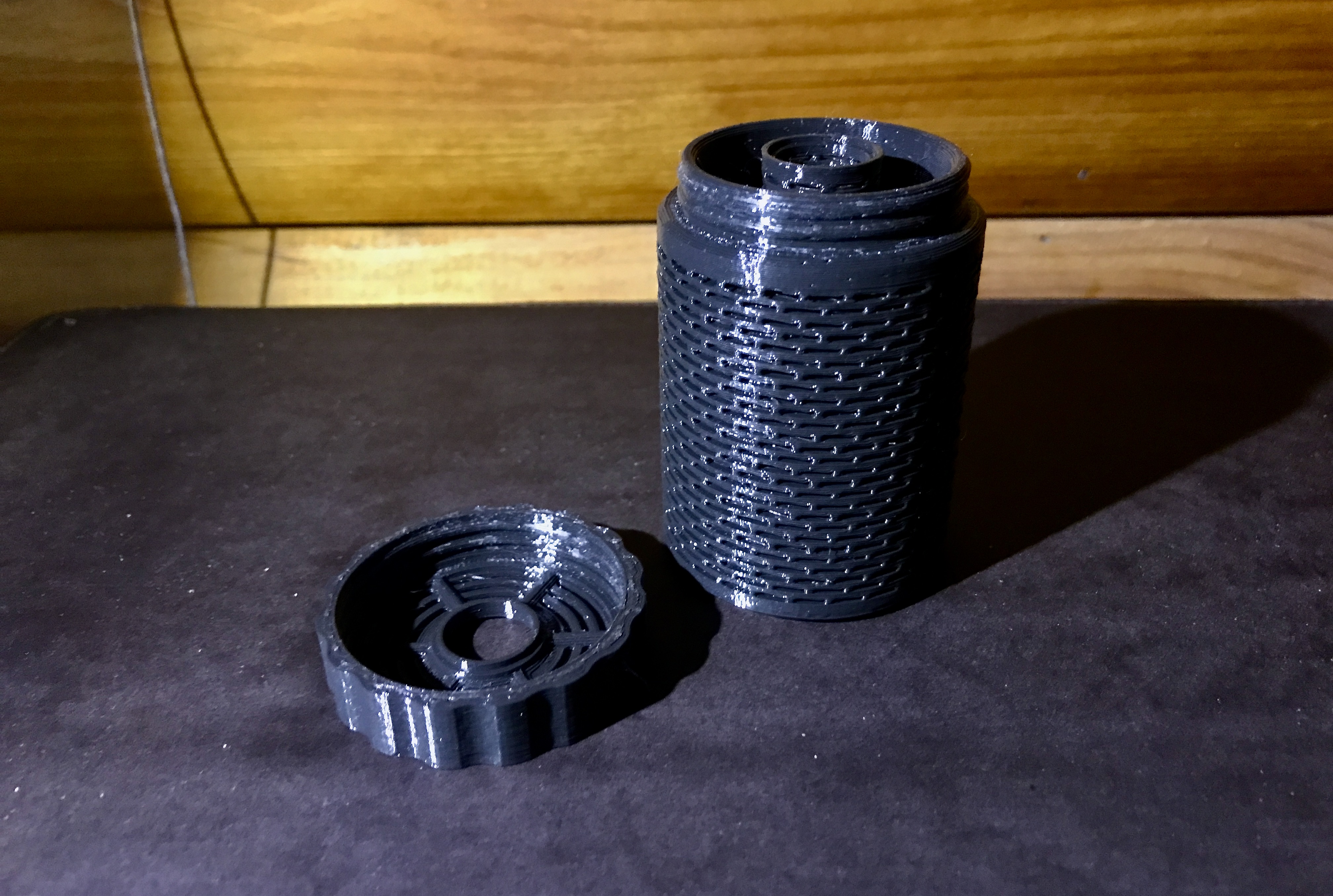 Desiccant Canister, Updated Threads, Horizontal Slotted, Full Core