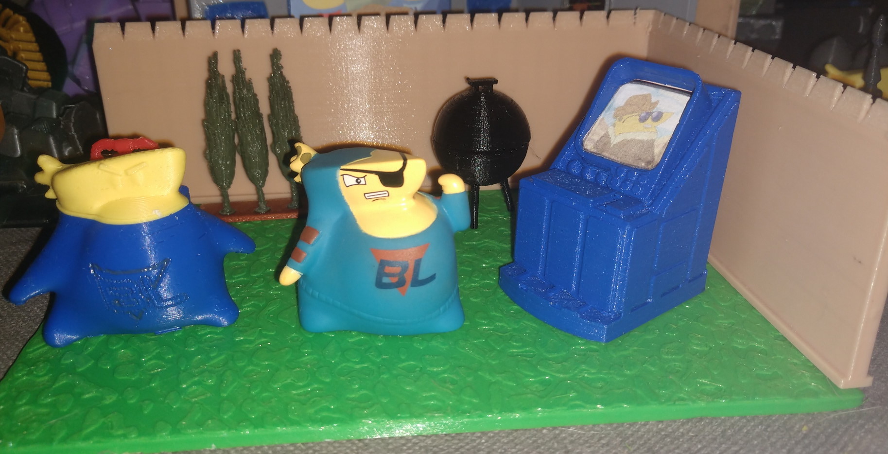 Cheat Commandos Nana's Backyard Playset