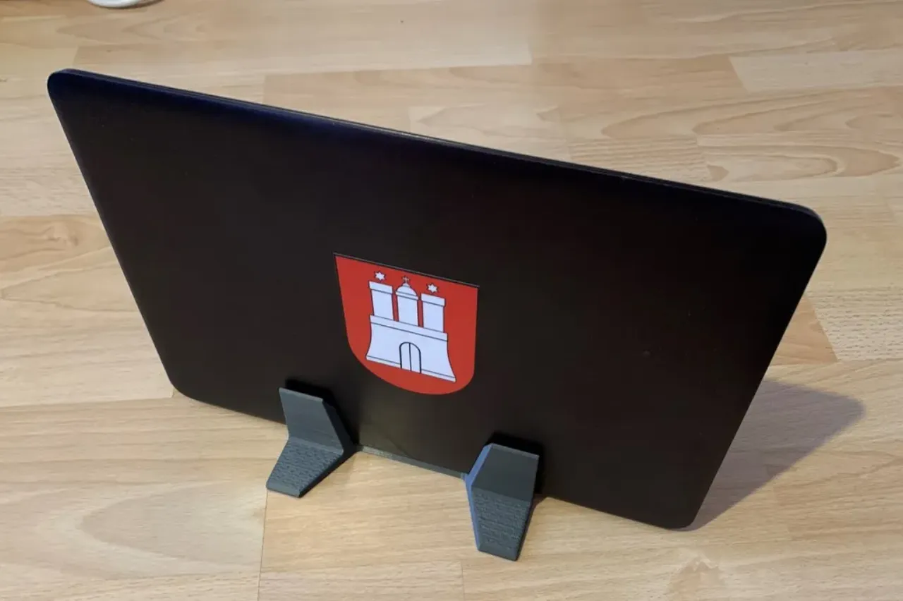 Vertical Laptop stand by Jurloo Download free STL model