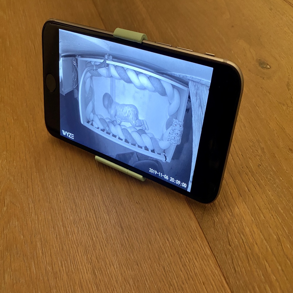 iphone 6 clip stand horizontal by Johny69 | Download free STL model ...