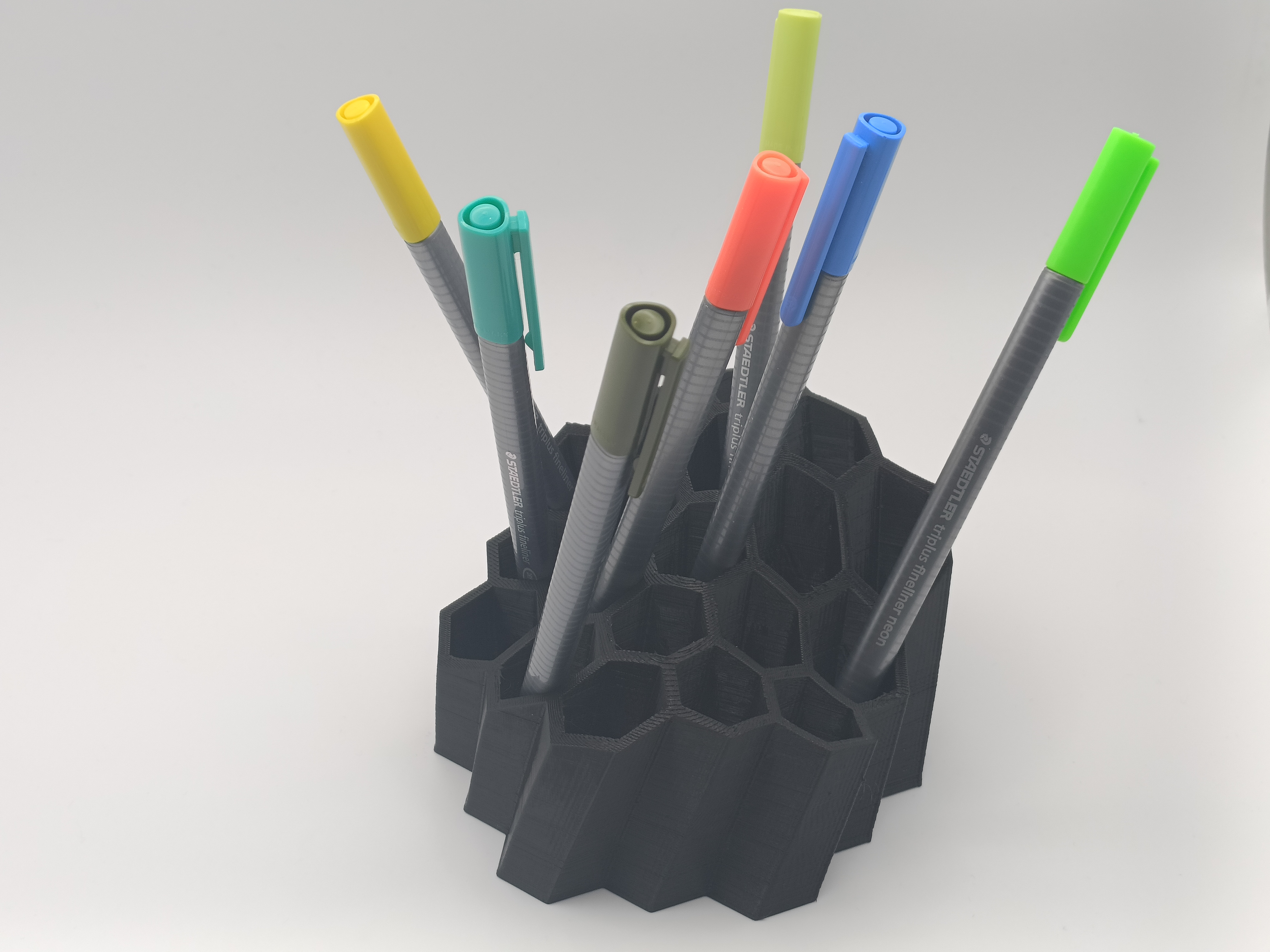 Honeycomb pencil stand with bottom