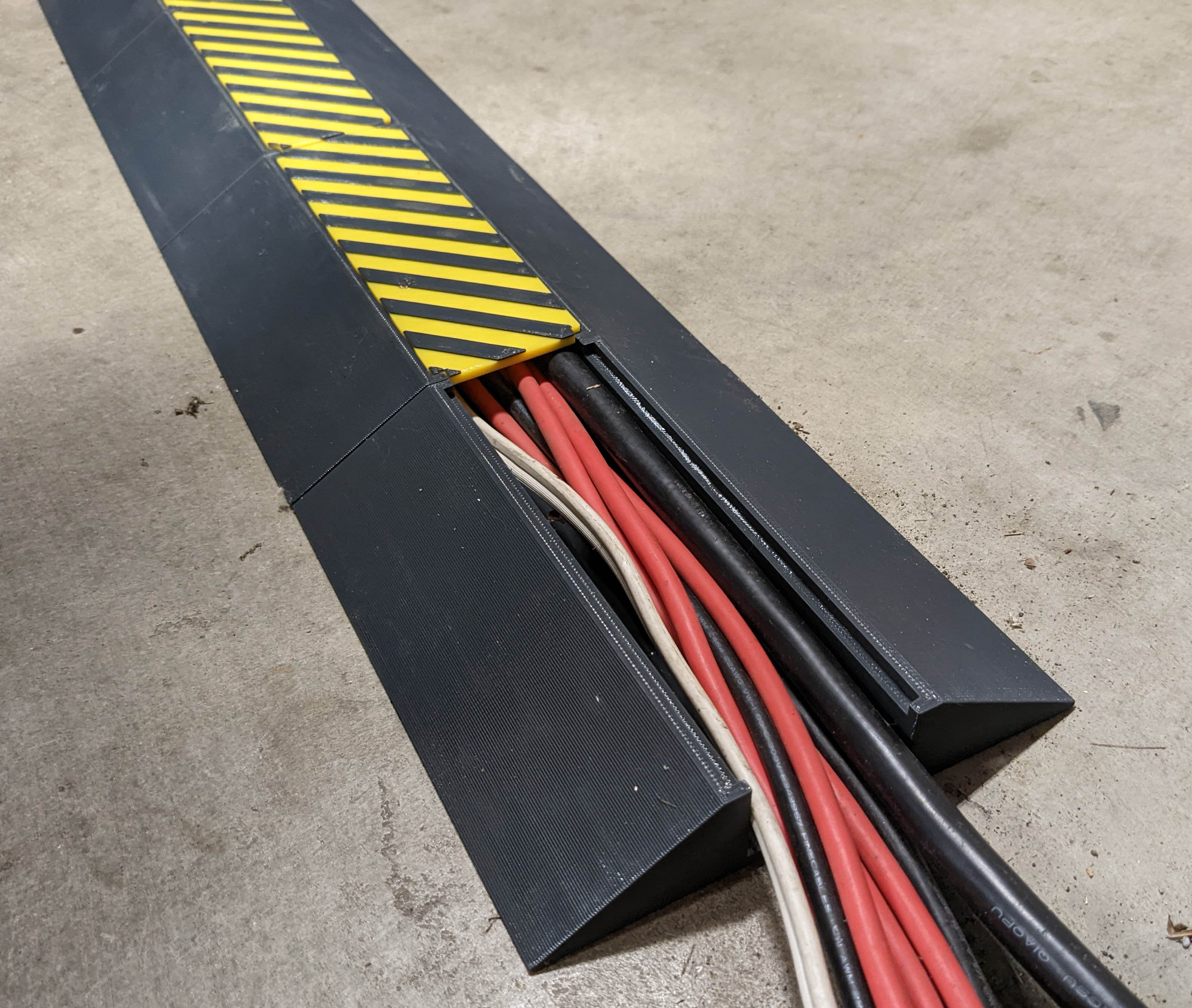 Cable Ramp (1.5"W x 0.75"D Channel)