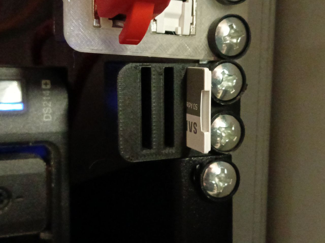 SD carrier for Server rack