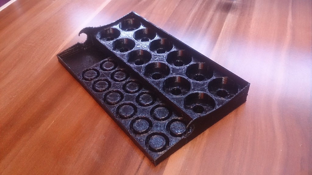 Miniatura 9 do modelo 3D Stand for atomizers