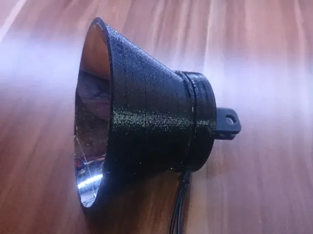 Small studio light