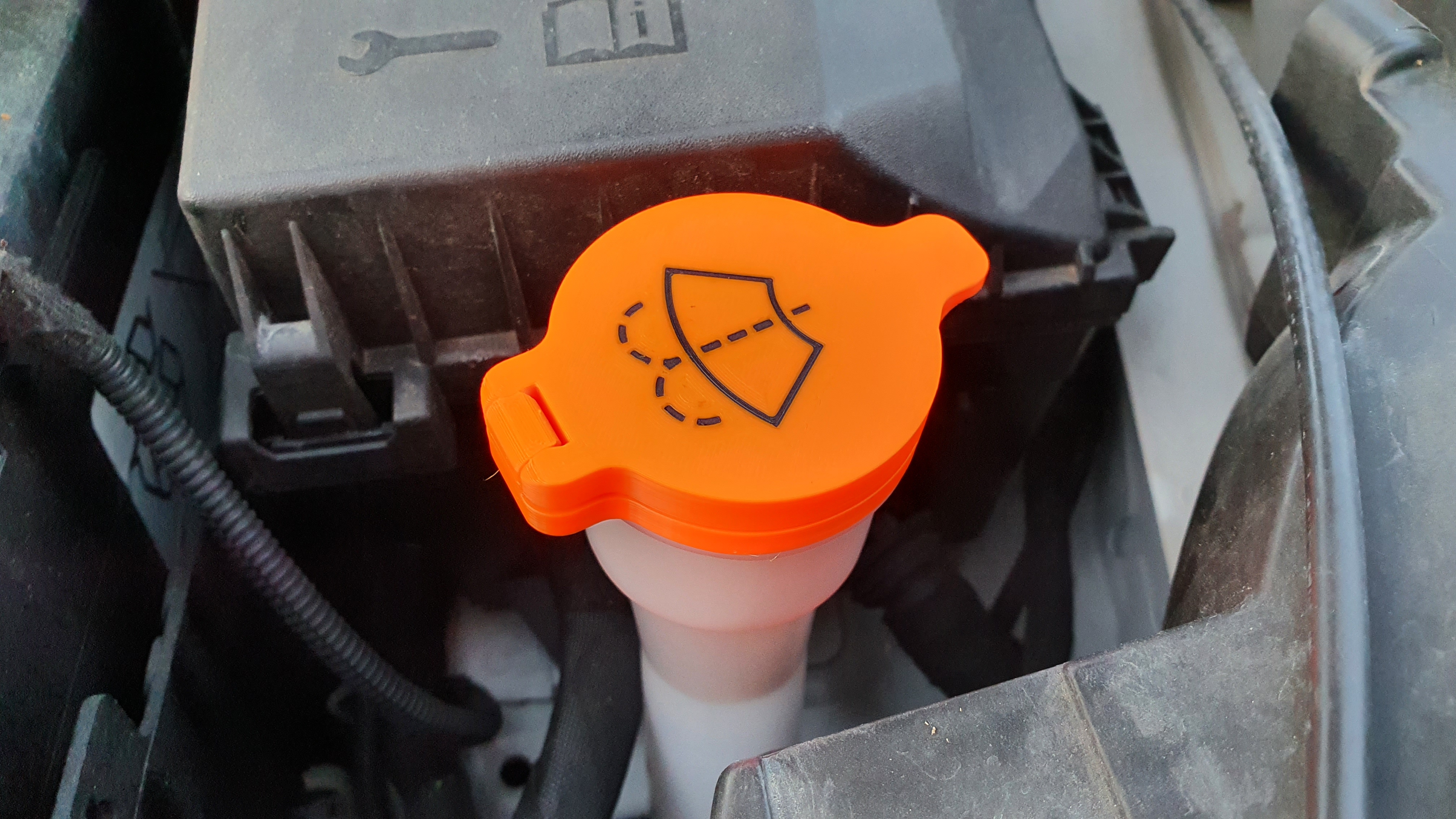 OPEL Astra J washer fluid reservoir cap / Wischwasserbehälterdeckel 13227300