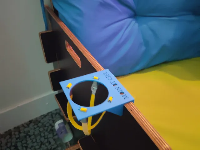 Siebdruckbänke Getränke halter