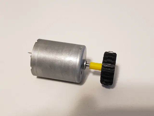 DC Motor shaft to LEGO Cross converter