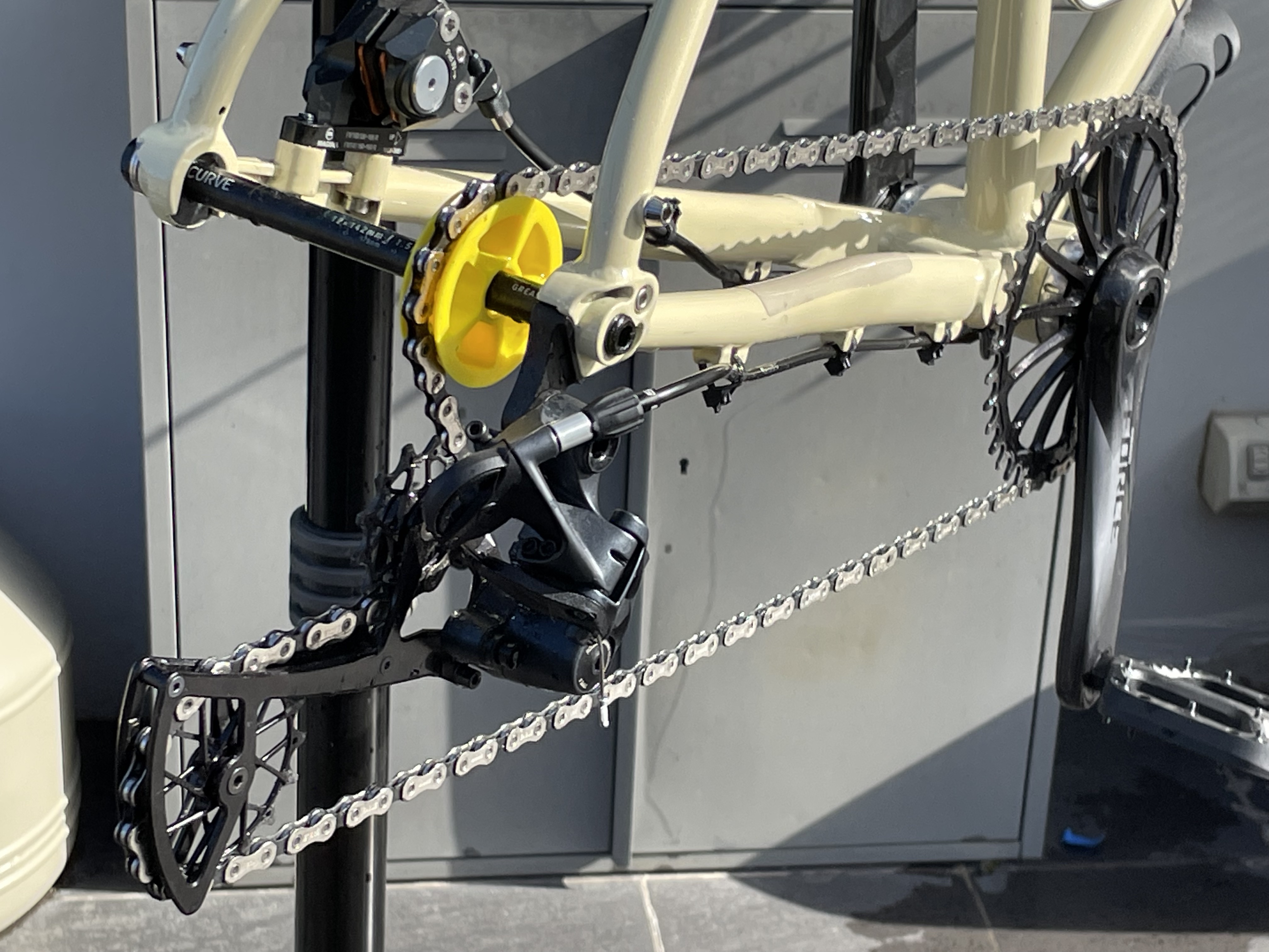 Chain Keeper 12mm Thru Axle - Bicycle Cleaning Helper