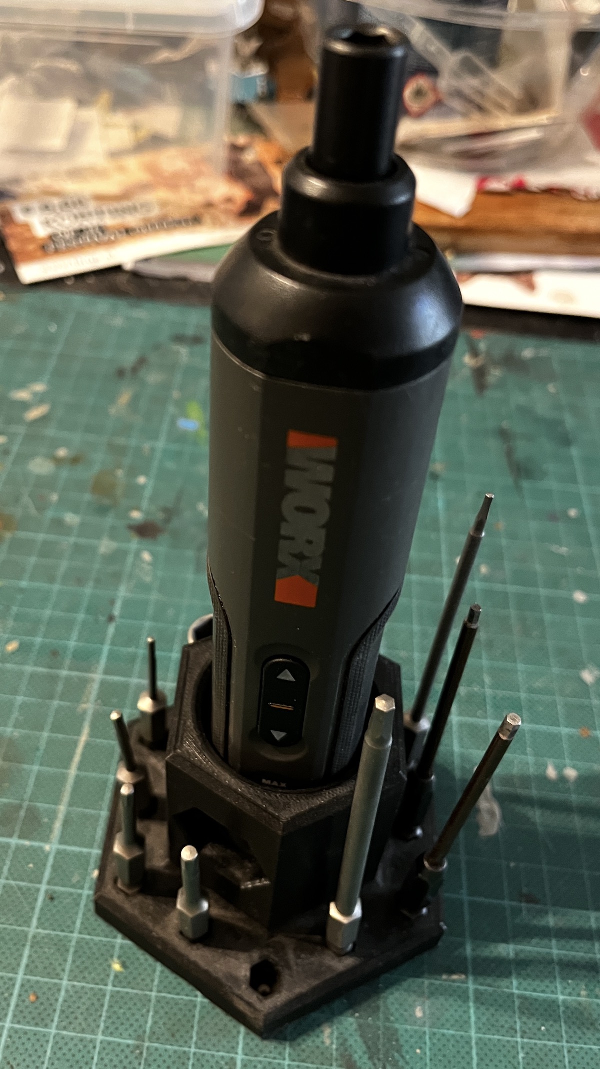 Worx WX240 Cordless Screwdriver stand by Zanthrax Download free STL