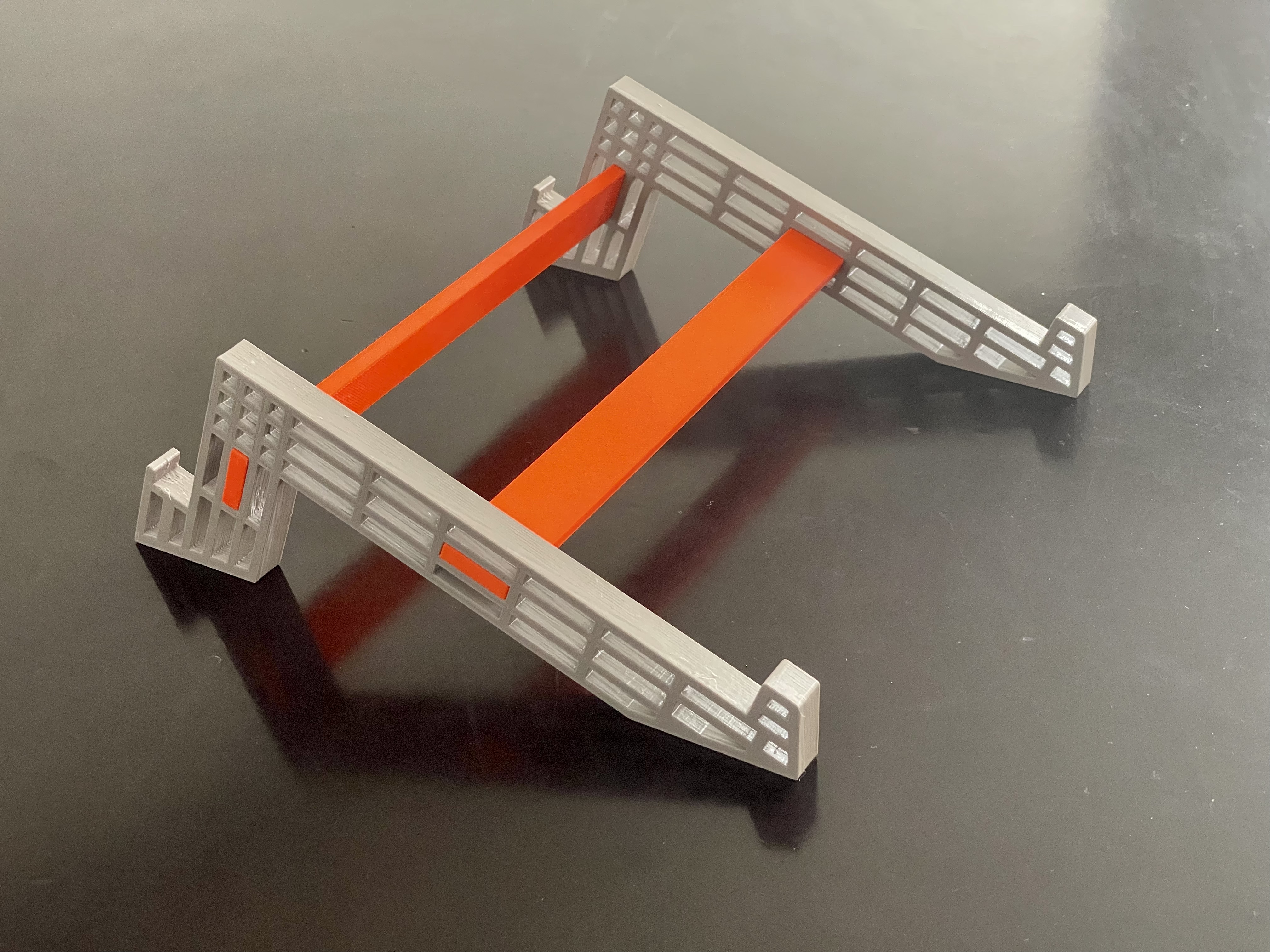 Miniatura 2 do modelo 3D iPad stand 2in1