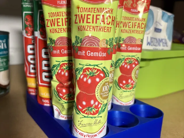 Tomatenmark Ständer - Tomato Paste Stand