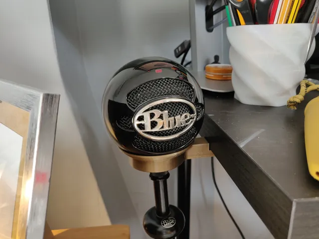 Blue Snowball Desk Mount