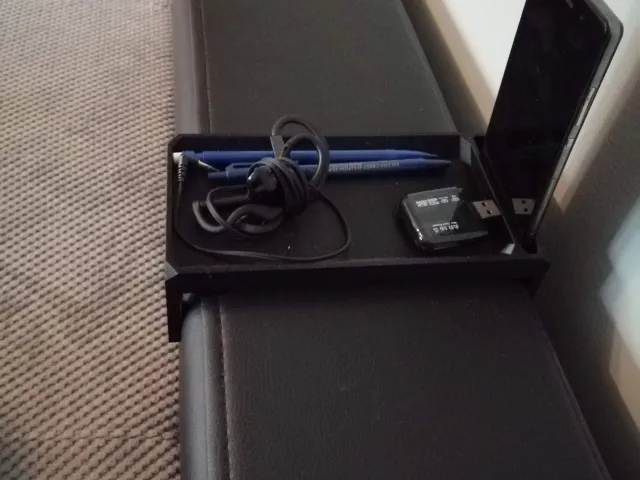 Couch shelf