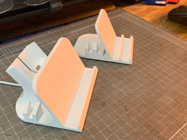 iPhone, iPad & AirPods Holder
