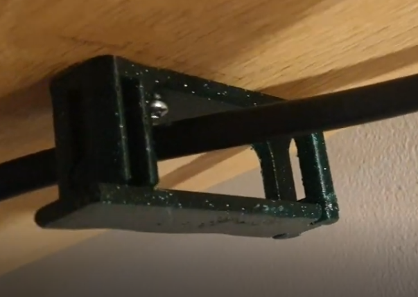 Lockable cable holder — thumbnail 2