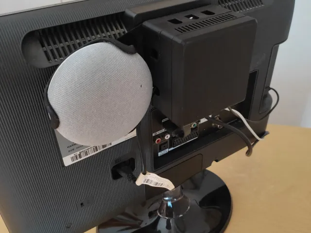 Vesa box Google Home Mini addon