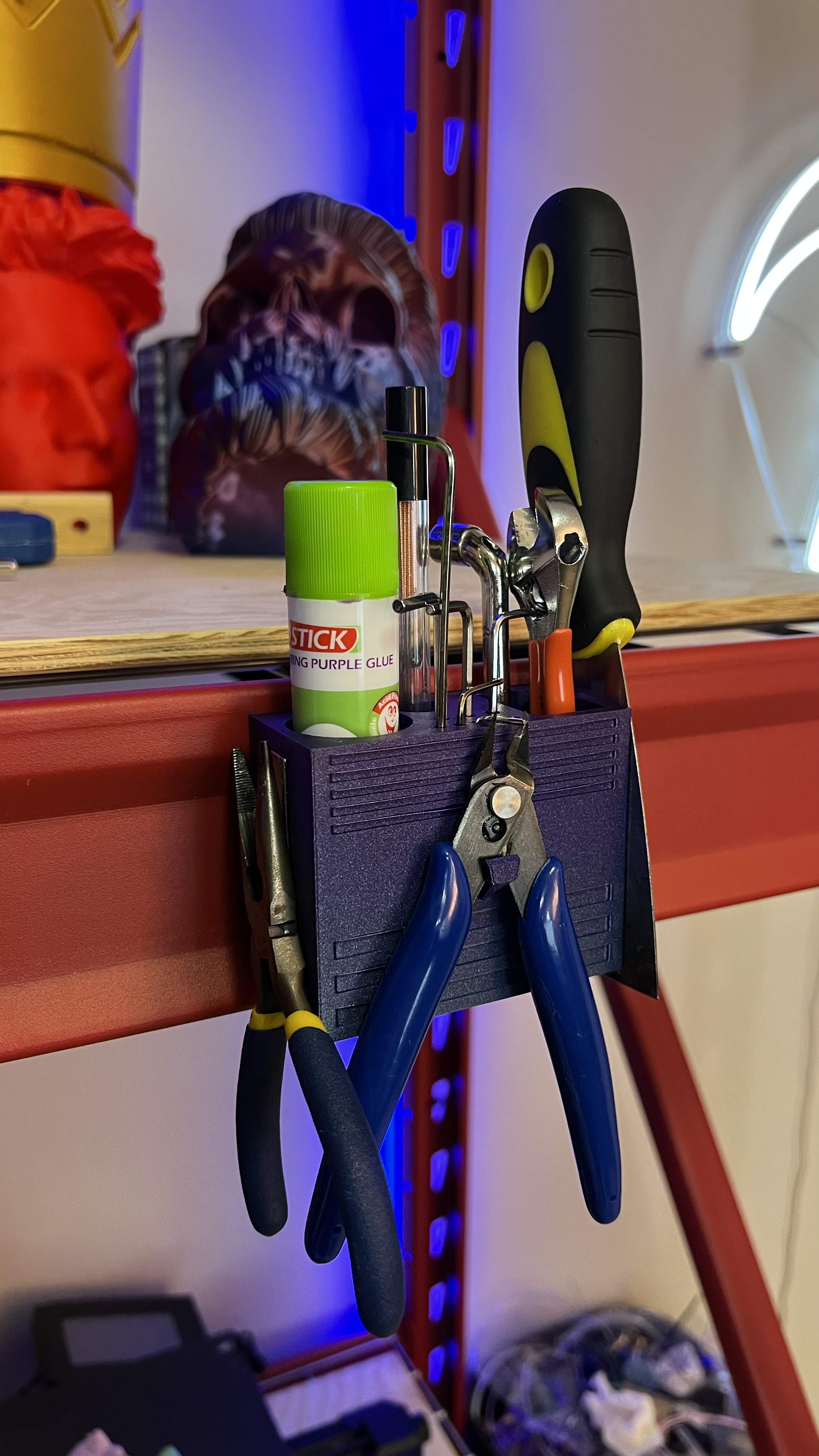 Husky Shelving Tool Holder by itsBoyinSpace Download free STL model