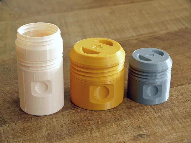 "Piston" Pot with Screw Cover