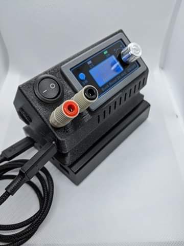 USB-C bench power supply