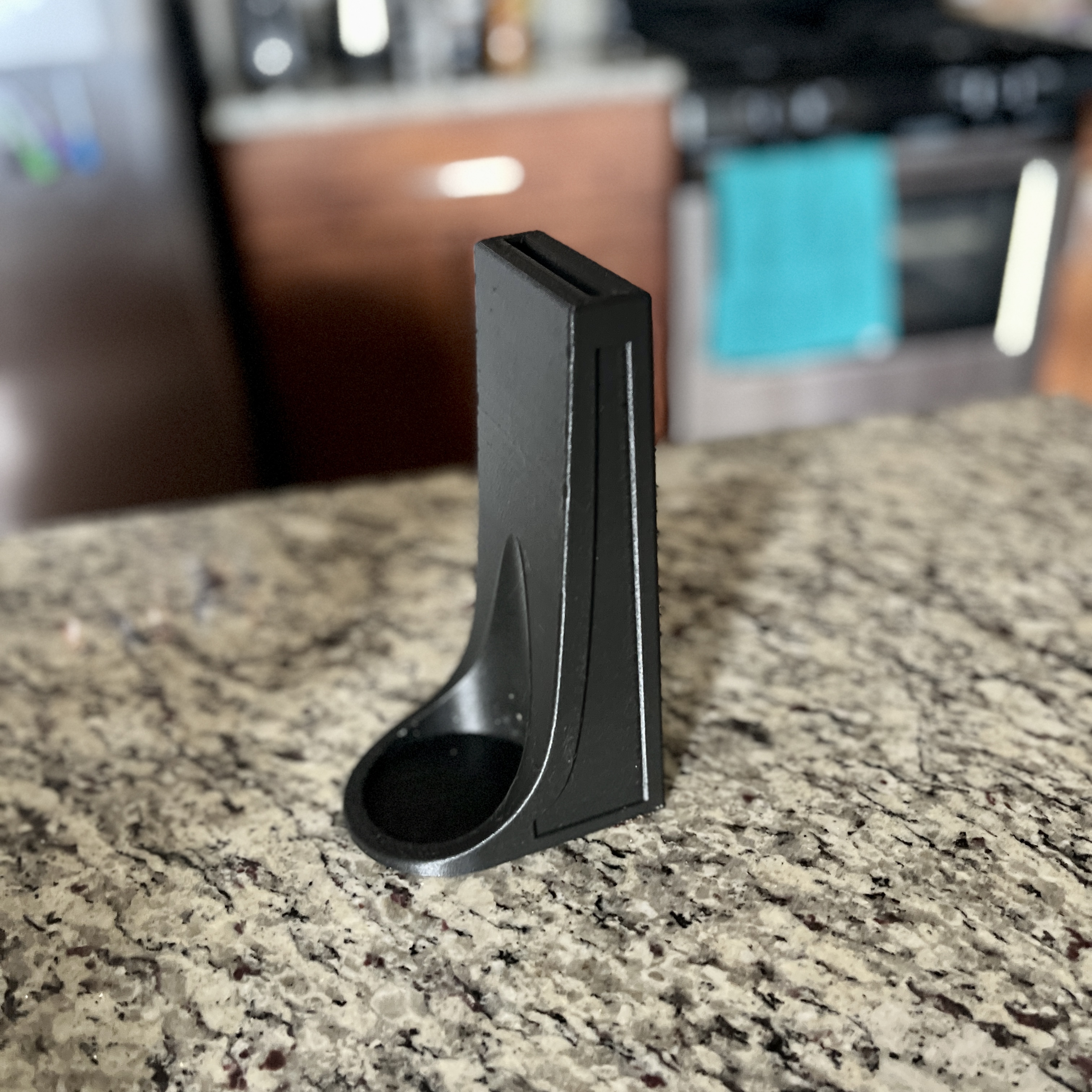 Single knife block with spice holder