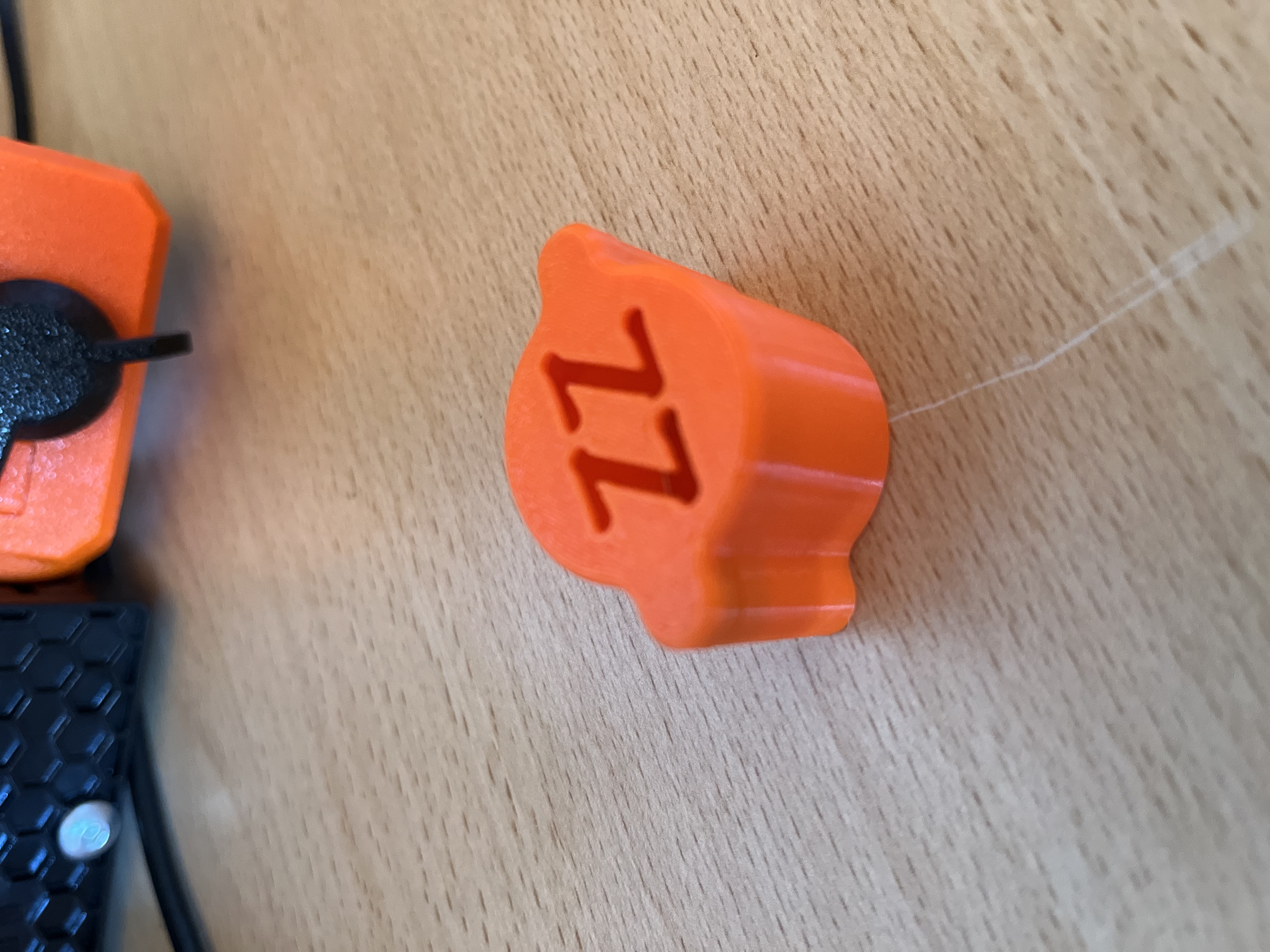 Miniatura 4 do modelo 3D EarPlug small Box