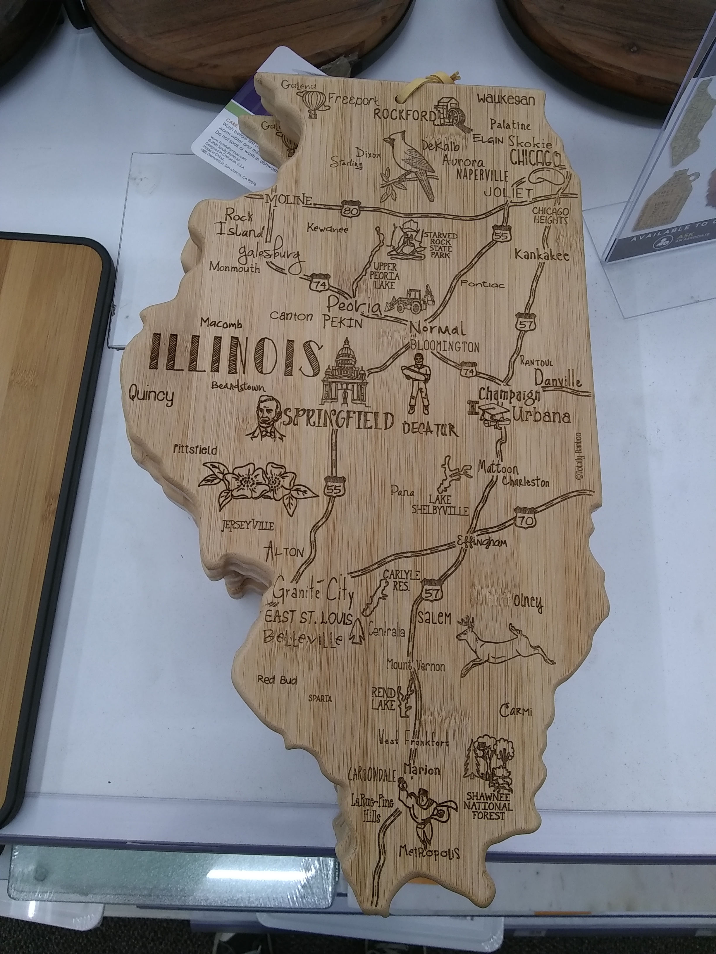 Illinois-shaped Wooden Cutting Board
