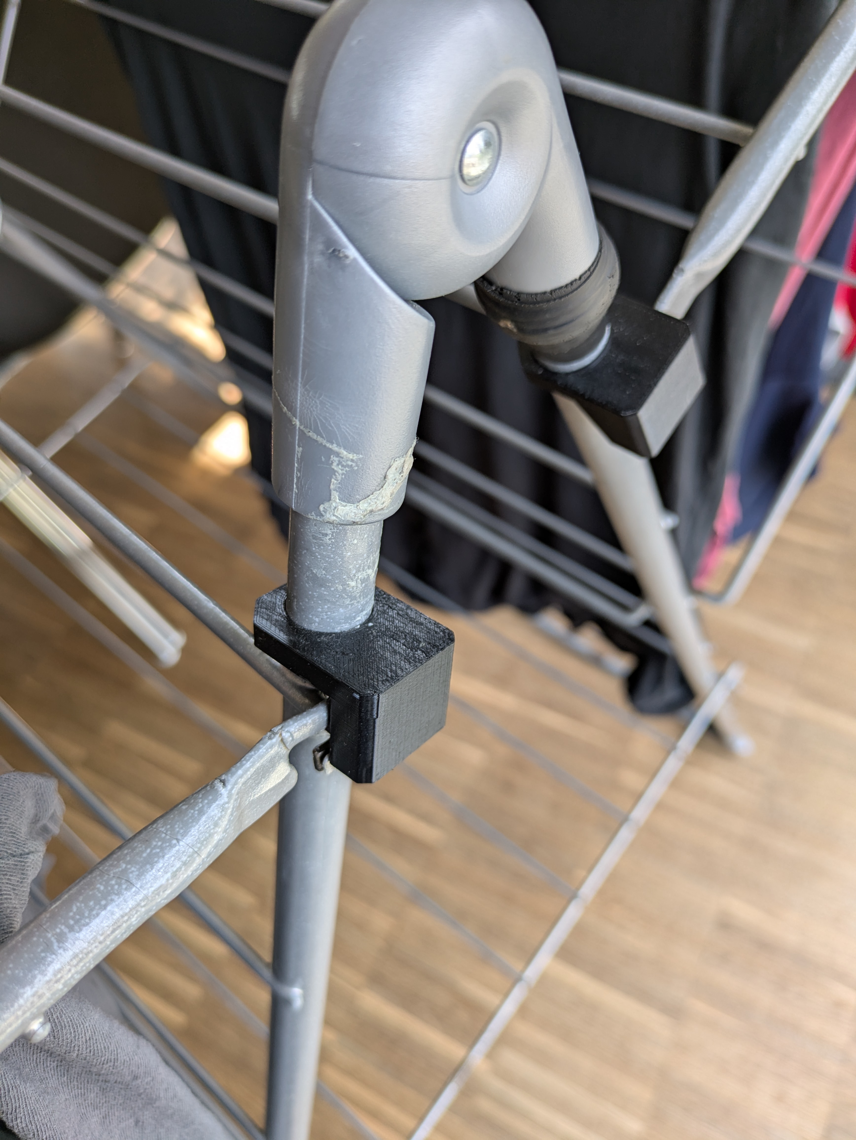 Laundry rack hinge repair