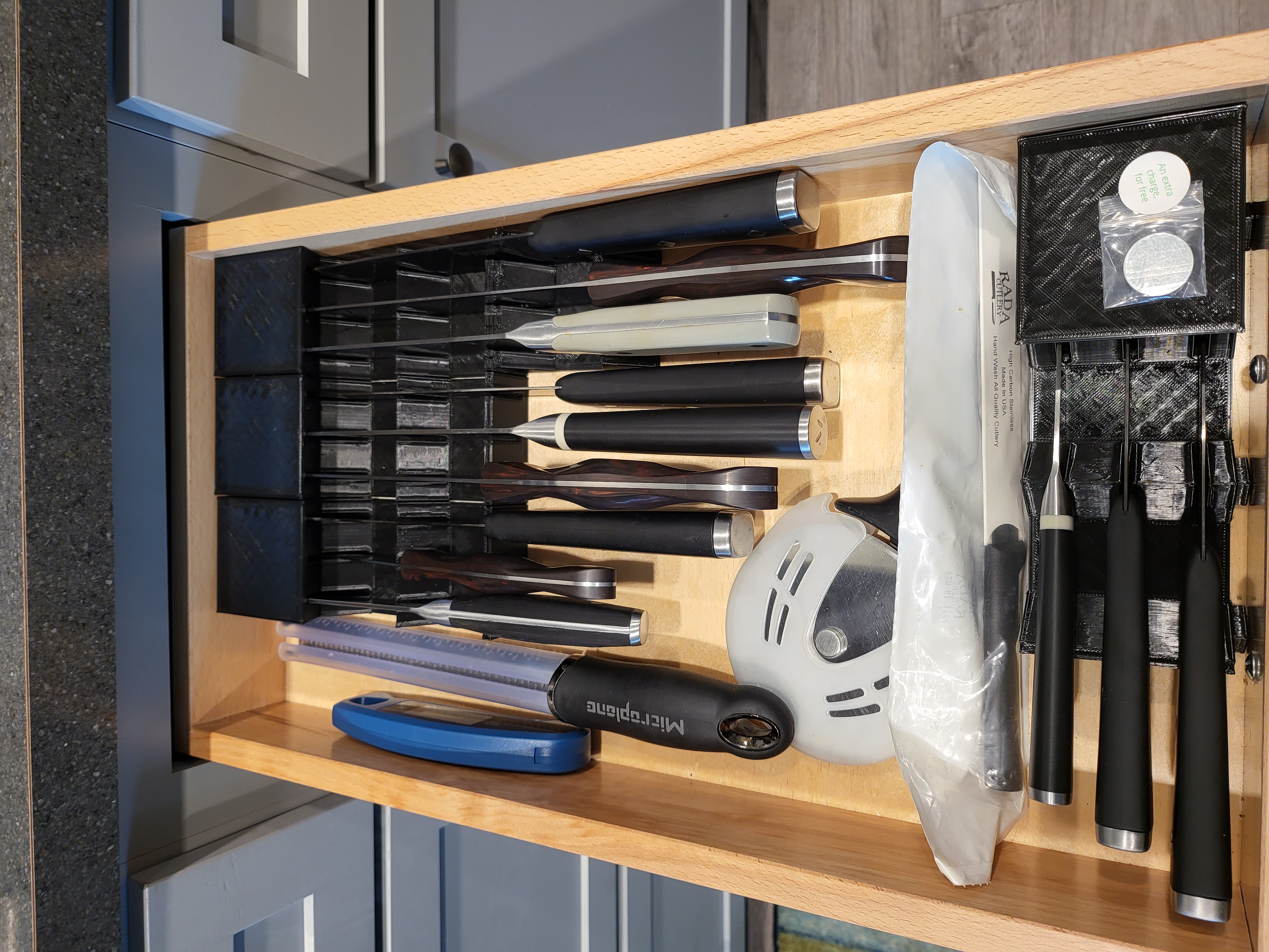 Revised In-Drawer Knife Holder