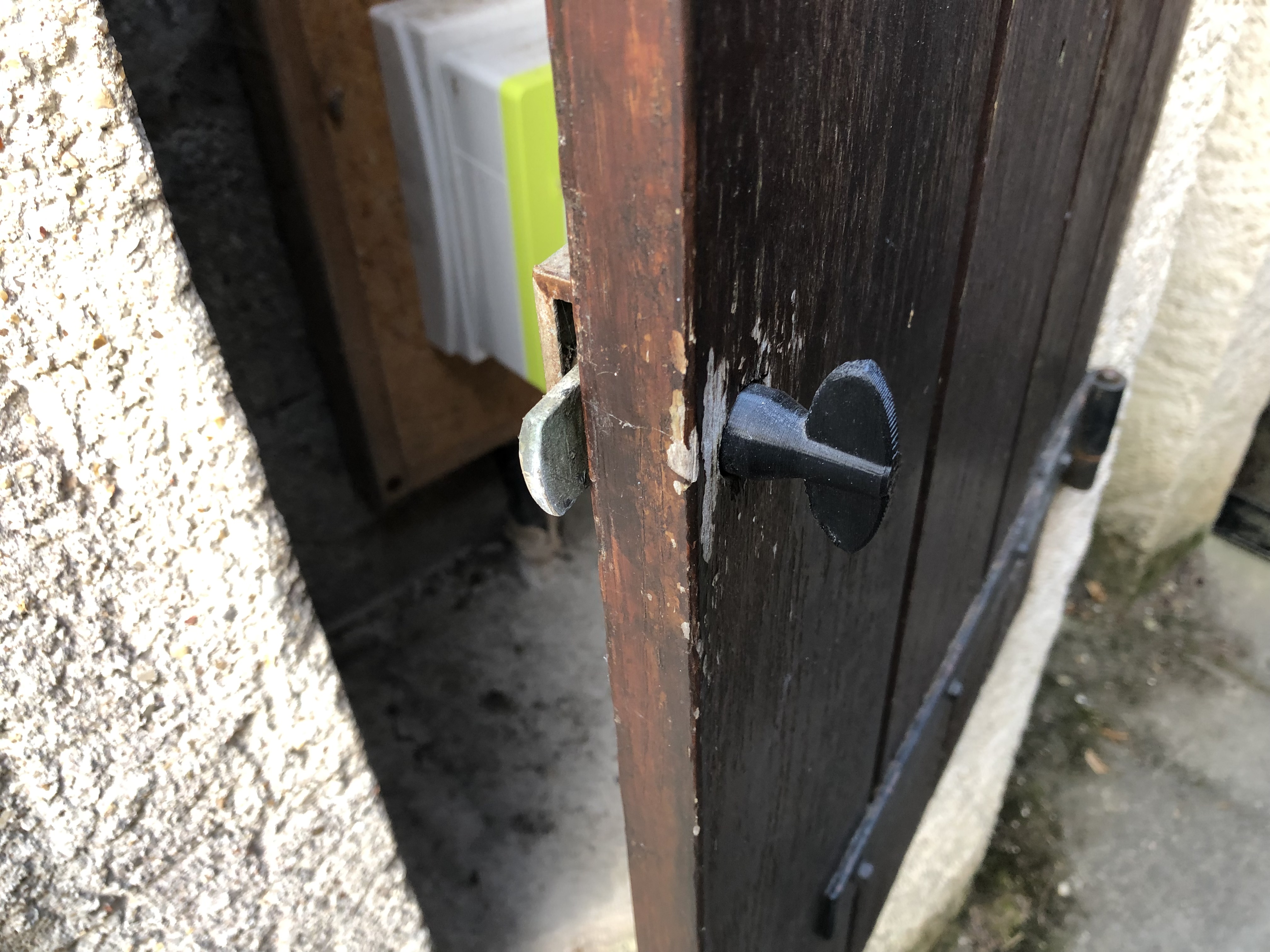 Triangular fingerprint key — thumbnail 2