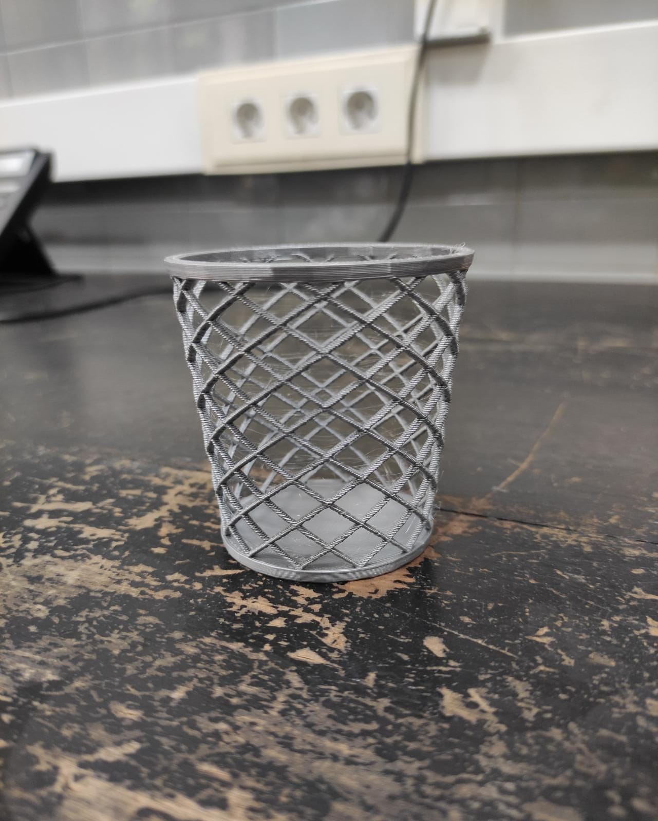 Miniatura 2 do modelo 3D Paper bin