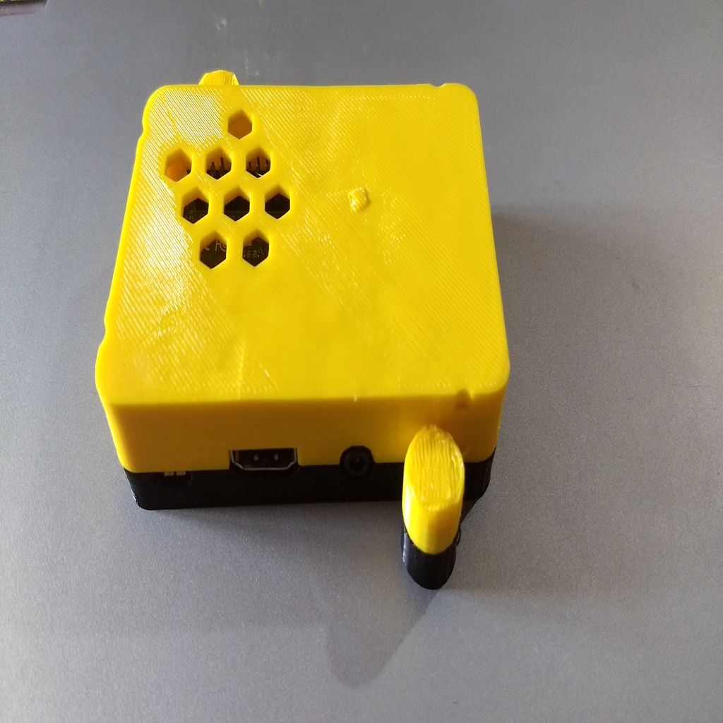 Raspberry Pi 2 - 3 B+ case with magnetic lock by mattoni | Download ...