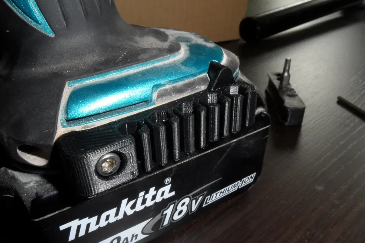 Makita bit holder (Flexible hex shape) with support by Rico, Download free  STL model