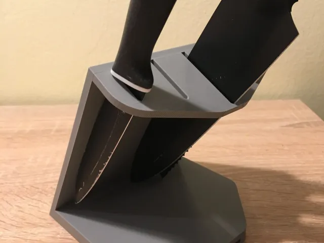 Knife holder