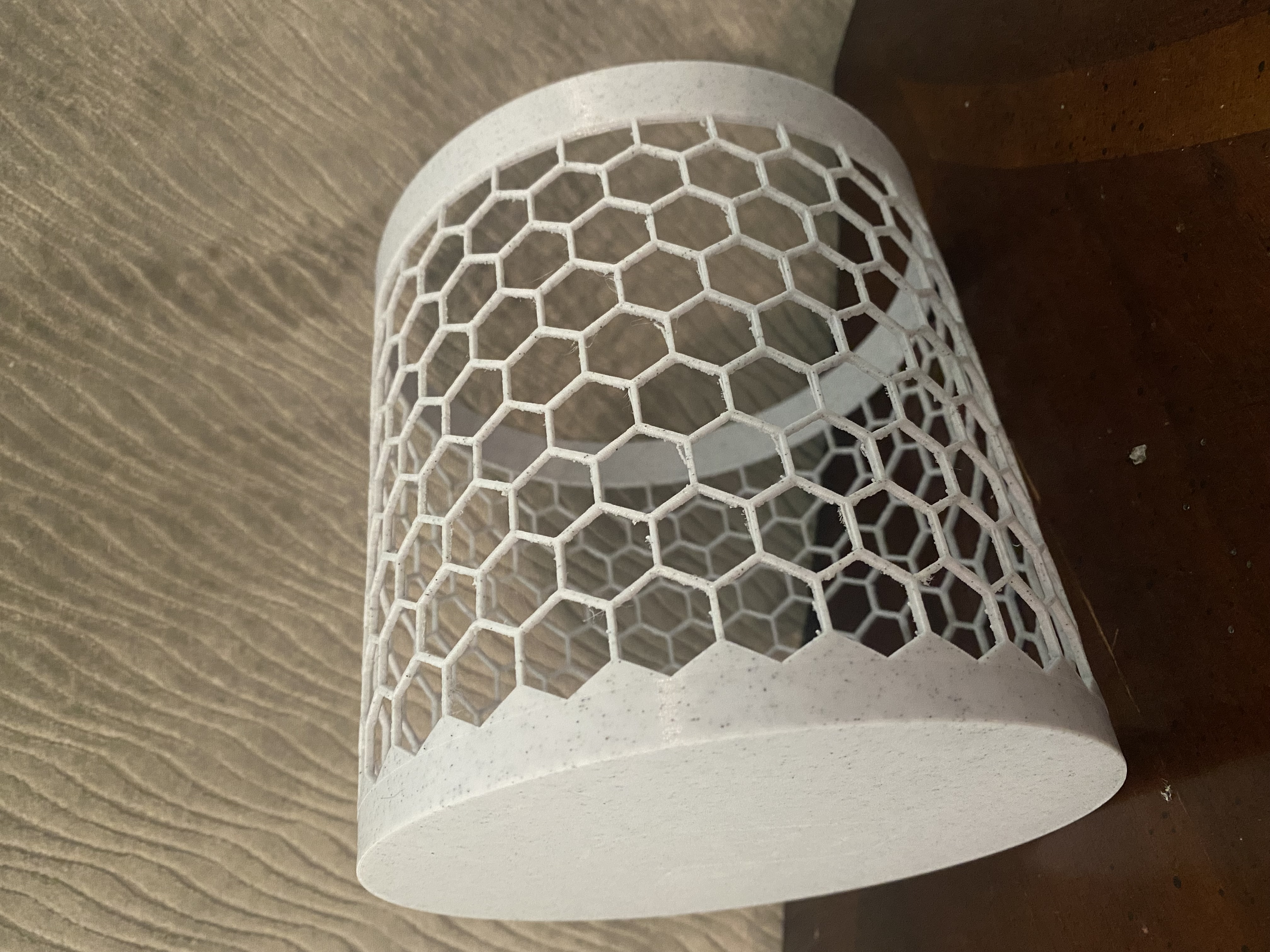 Miniatura 3 do modelo 3D Hexagonal Paper Bin
