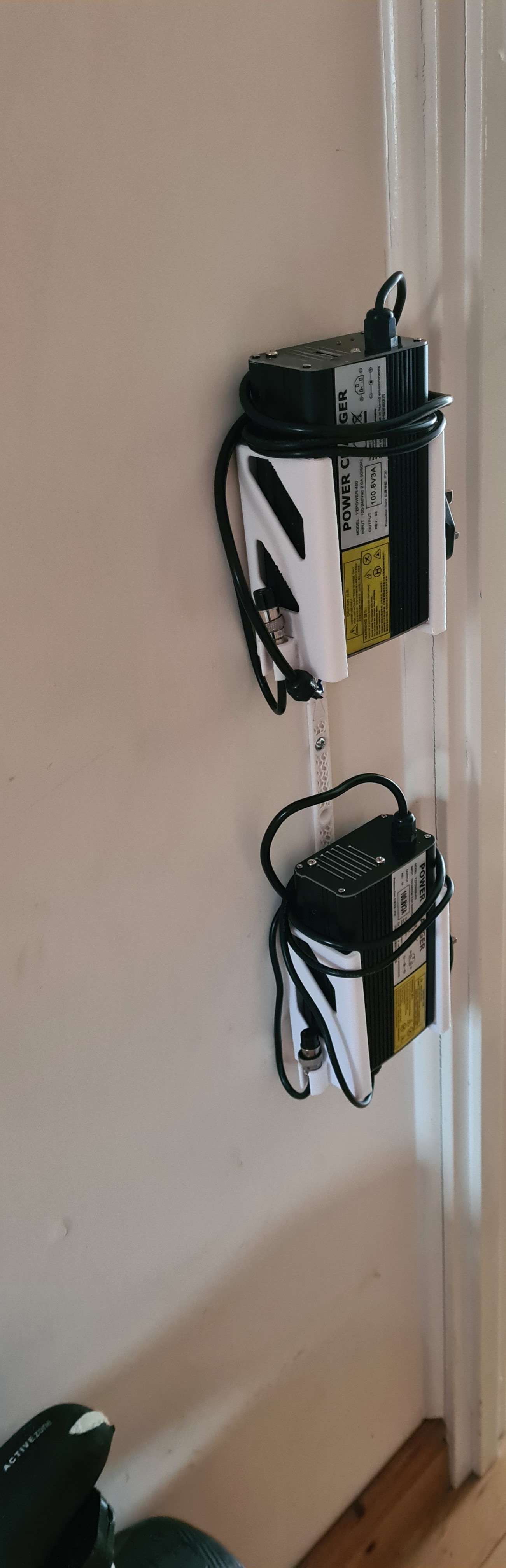 EUC Wall mount Charger (Gotway/Begode 3amp)