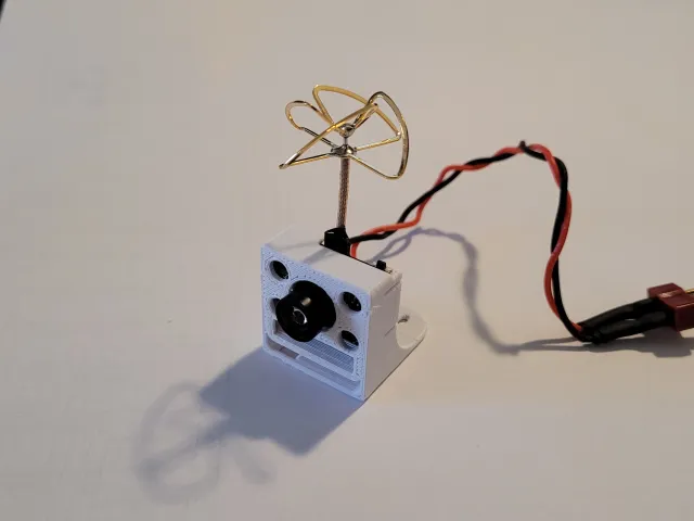 ZOHD VC400 FPV clip