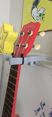 Ukulele Holder