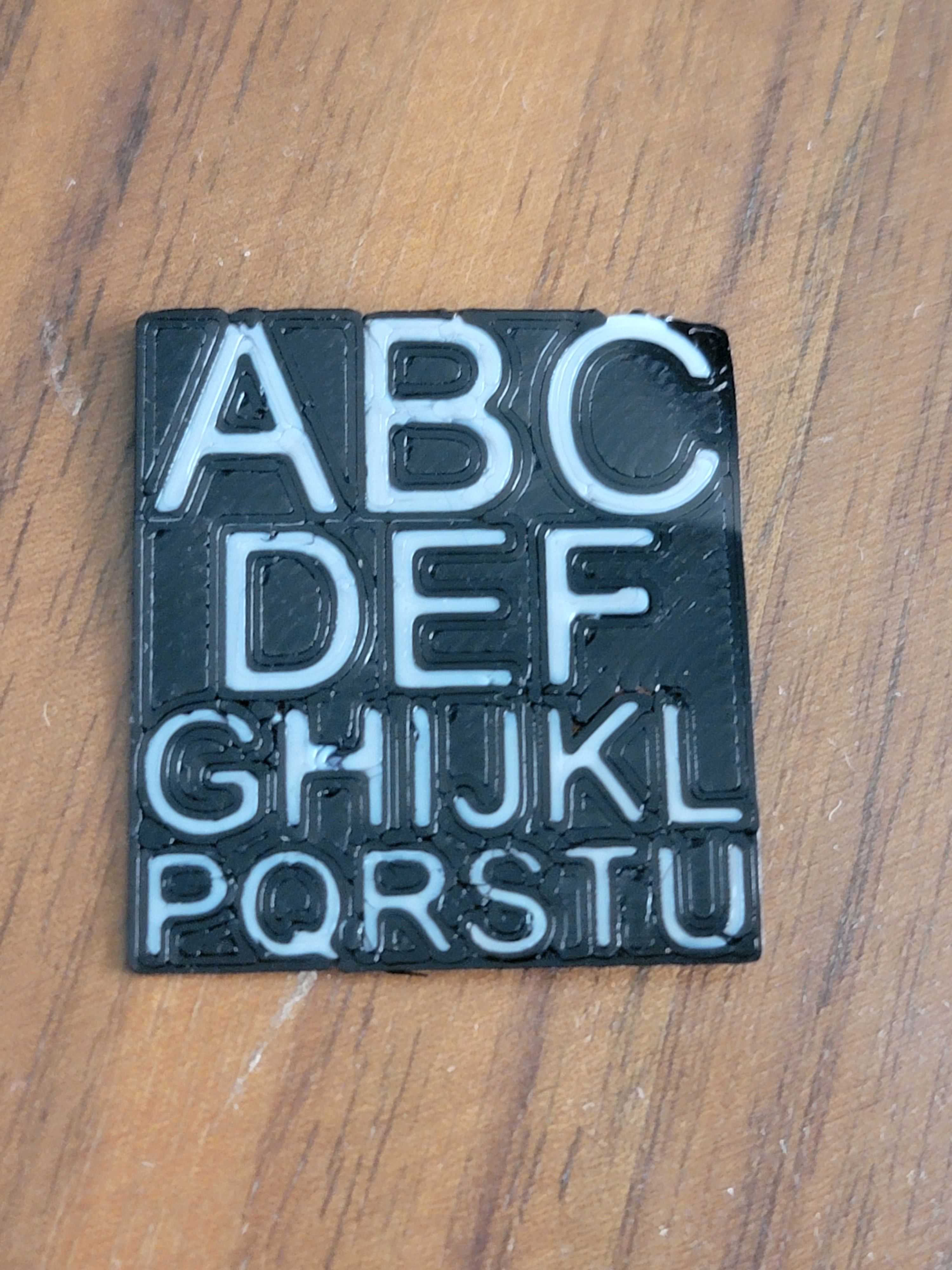 Two Color Inlay w/ 1 Extruder Small Letter Test Print (No MMU)