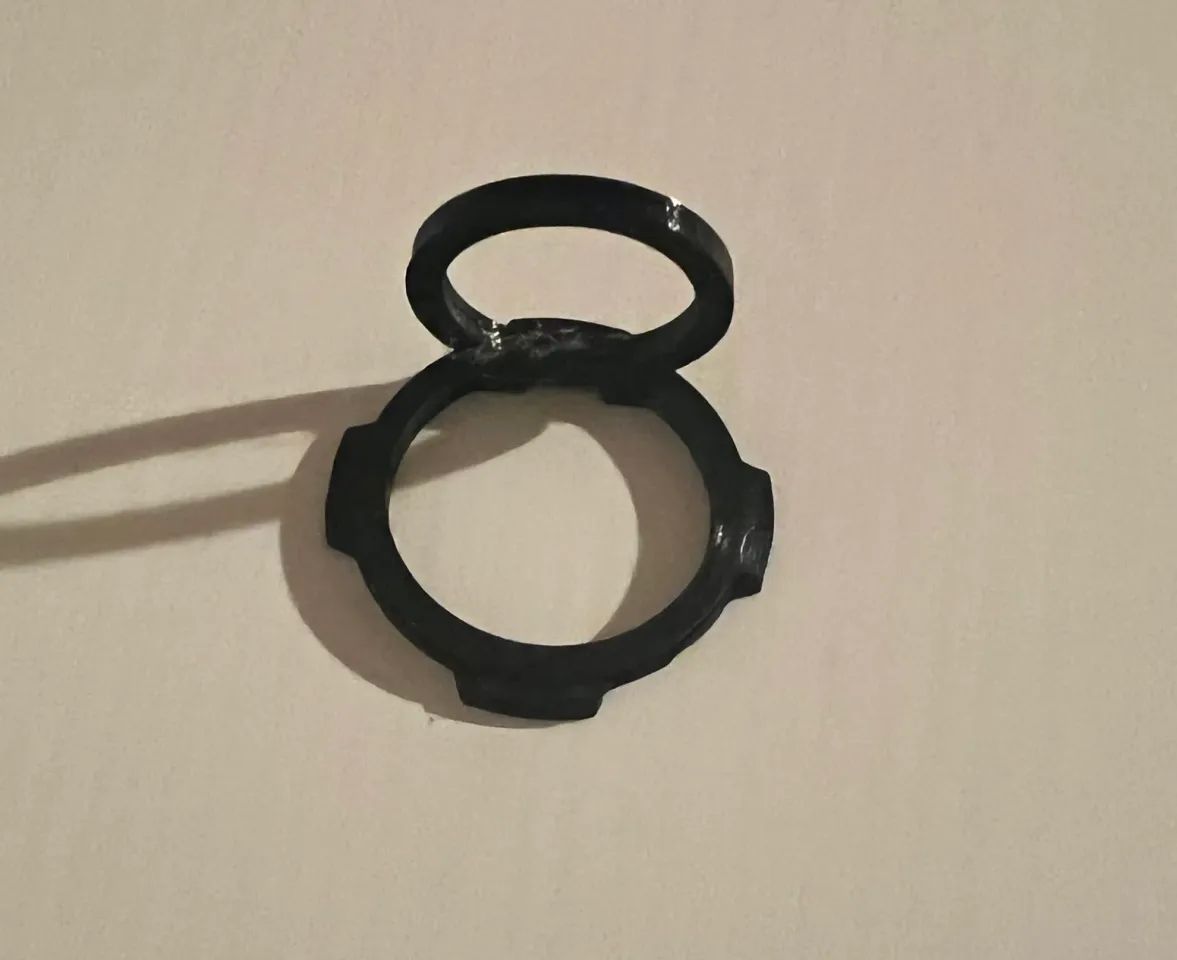 STL file Quad Lock Ring/ Stand Apple 🔒・3D print object to download・Cults