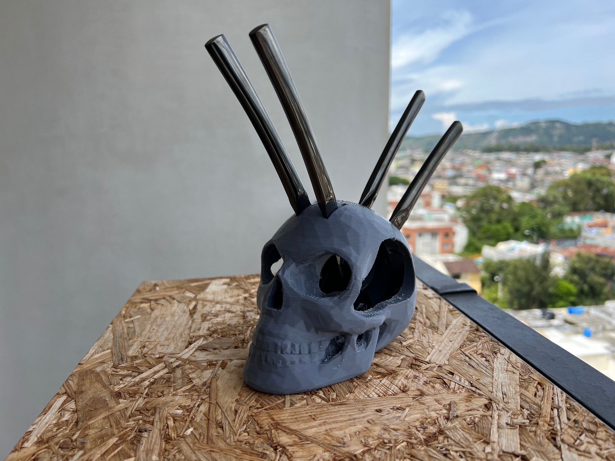 Skull Knife Holder By MEAFdesigns Download Free STL Model   Img 3708 