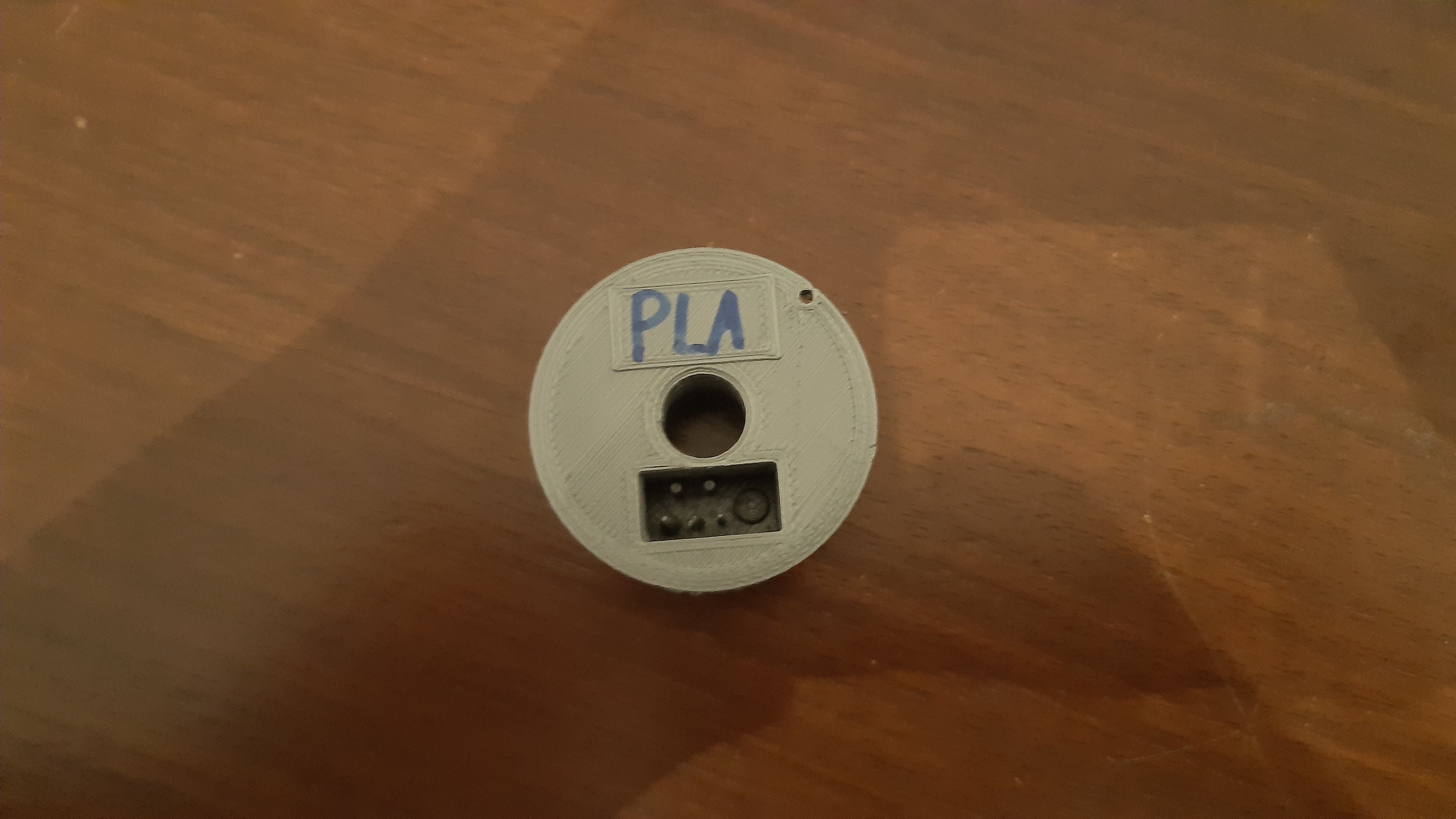 Miniatura 4 do modelo 3D Filament Swatch With Basic Test And Stand