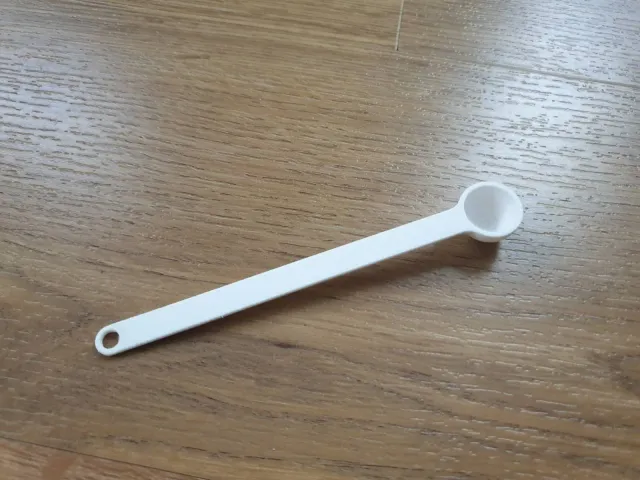 Small measuring cup