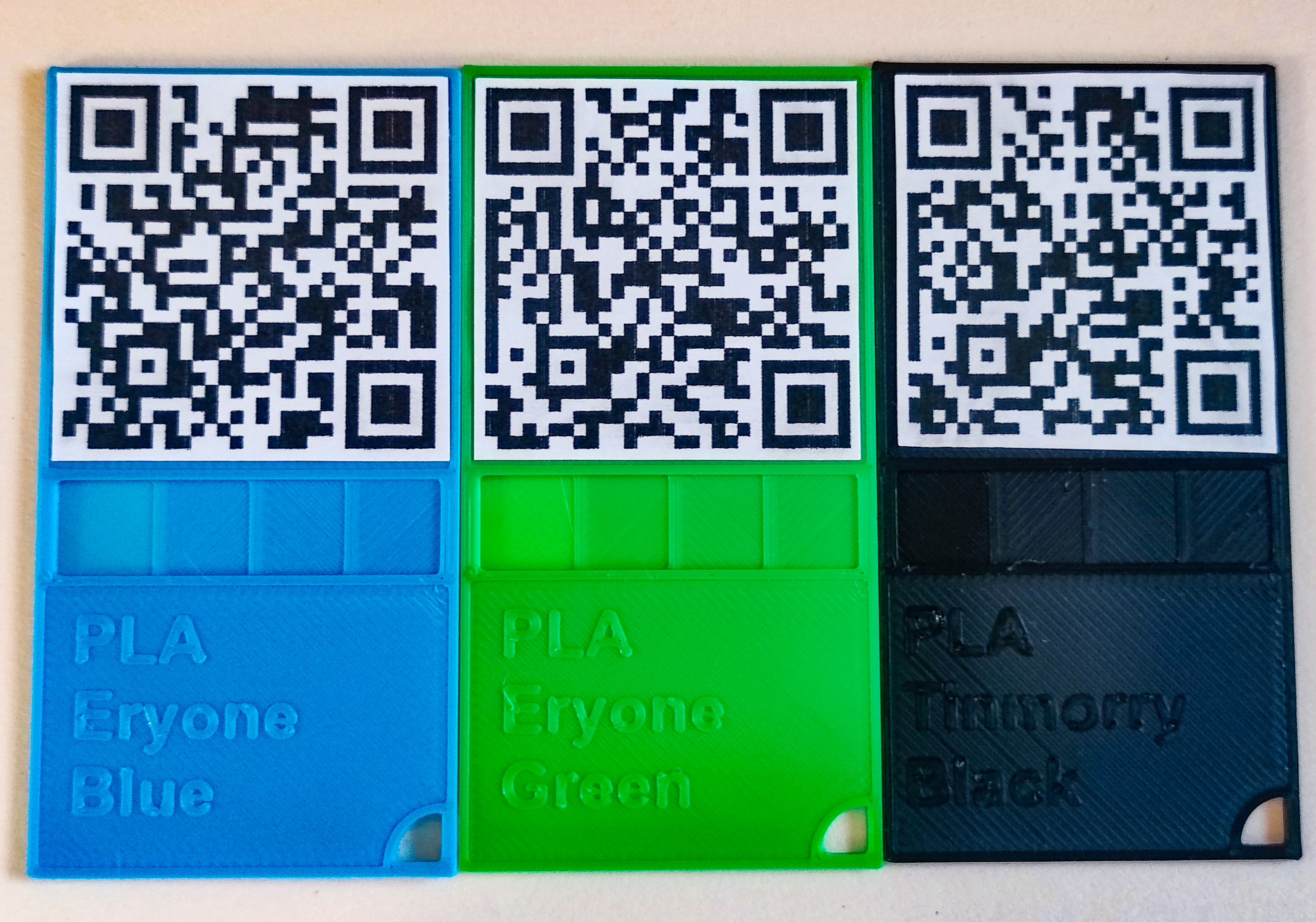 Miniatura 4 do modelo 3D QR Code Filament Sample Swatch