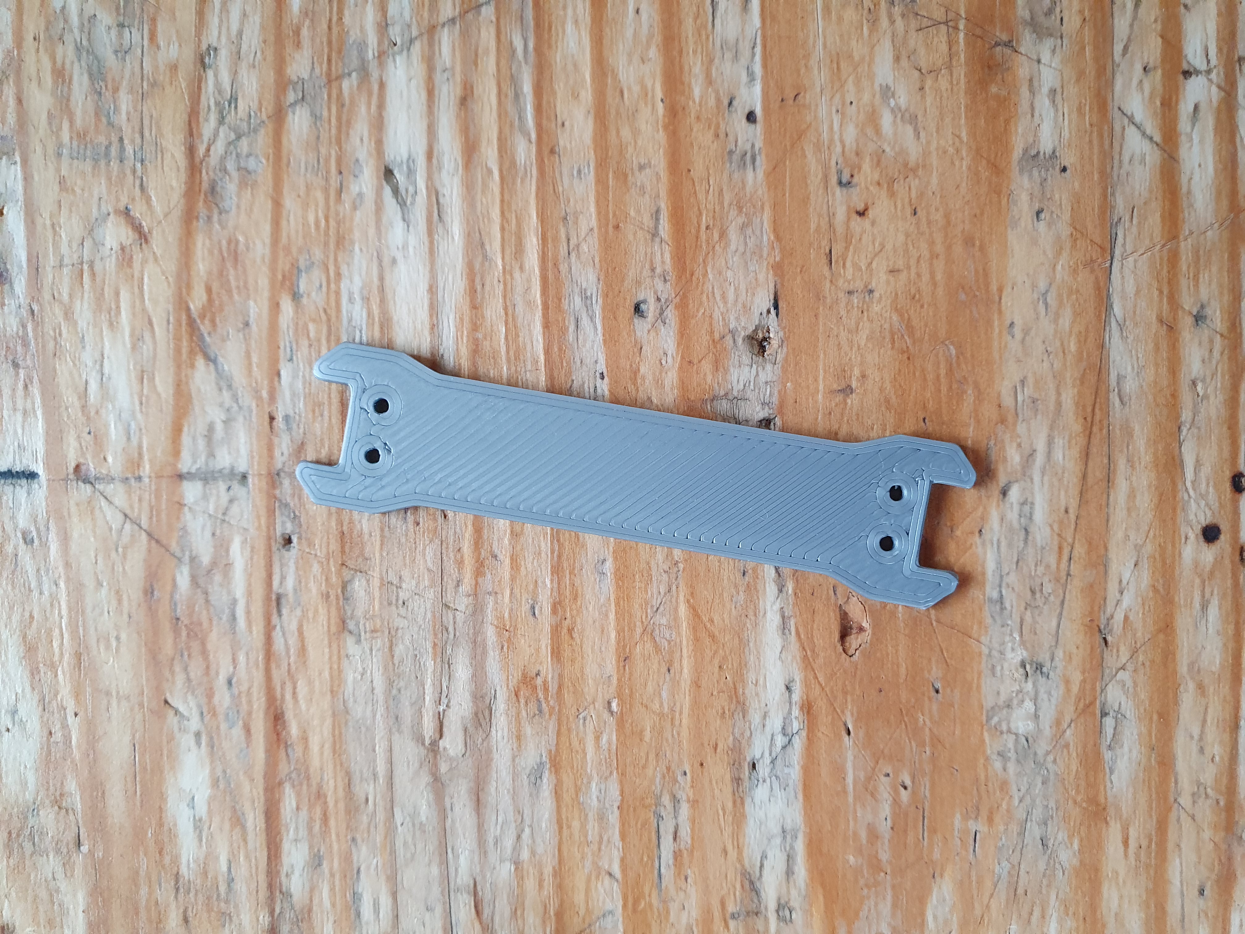 Miniatura 2 do modelo 3D Simple thread holder