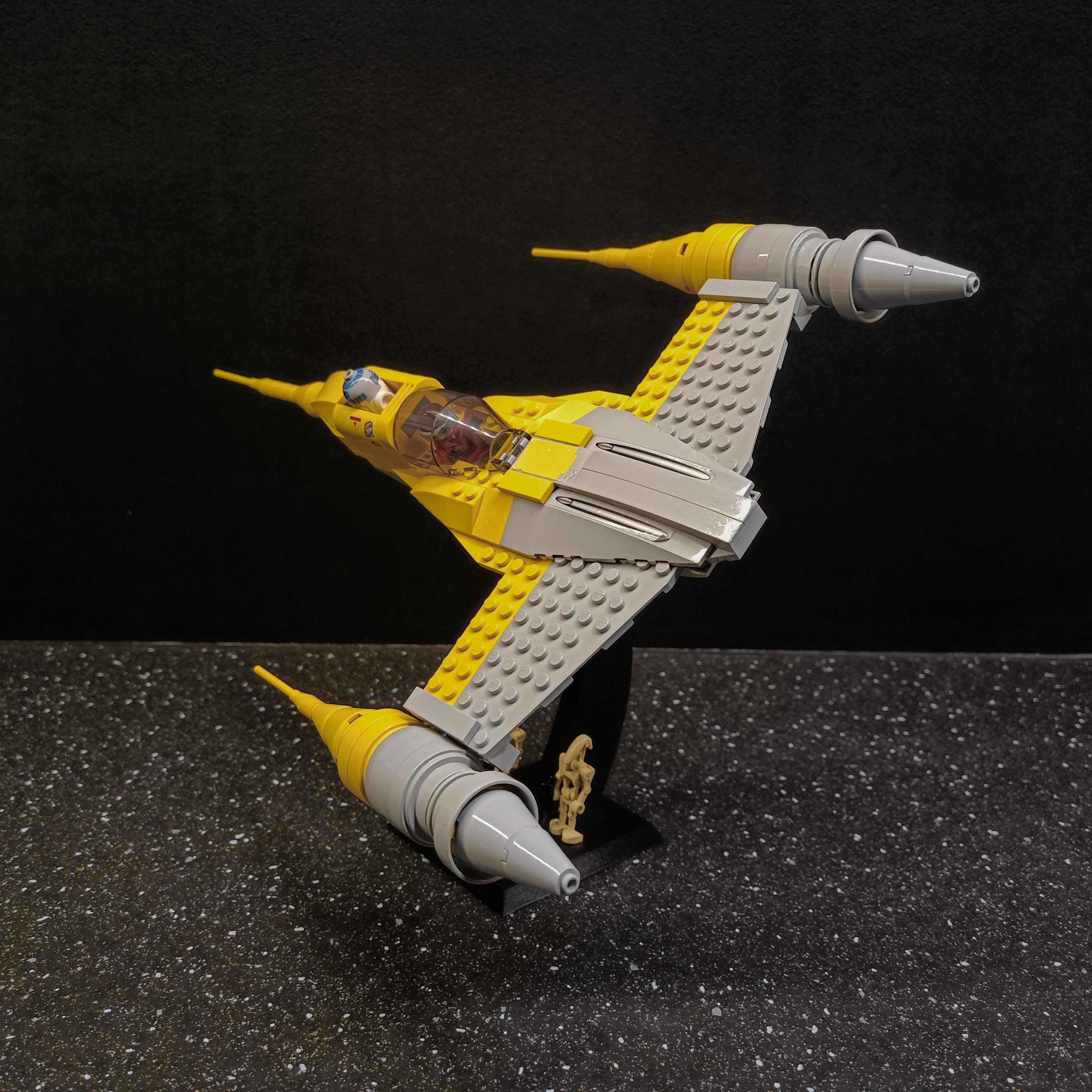 Modular Stands for over 50 LEGO Star Wars (X-Wings, Shuttles, Fighters, Speeders, Starships)
