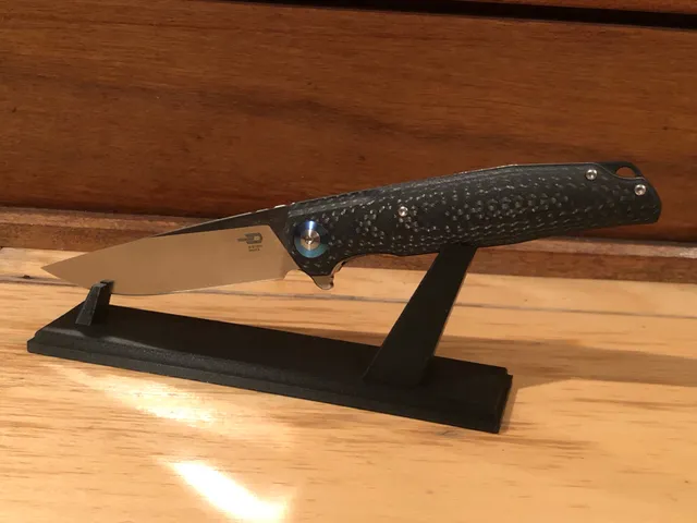 Simple Knife Stand