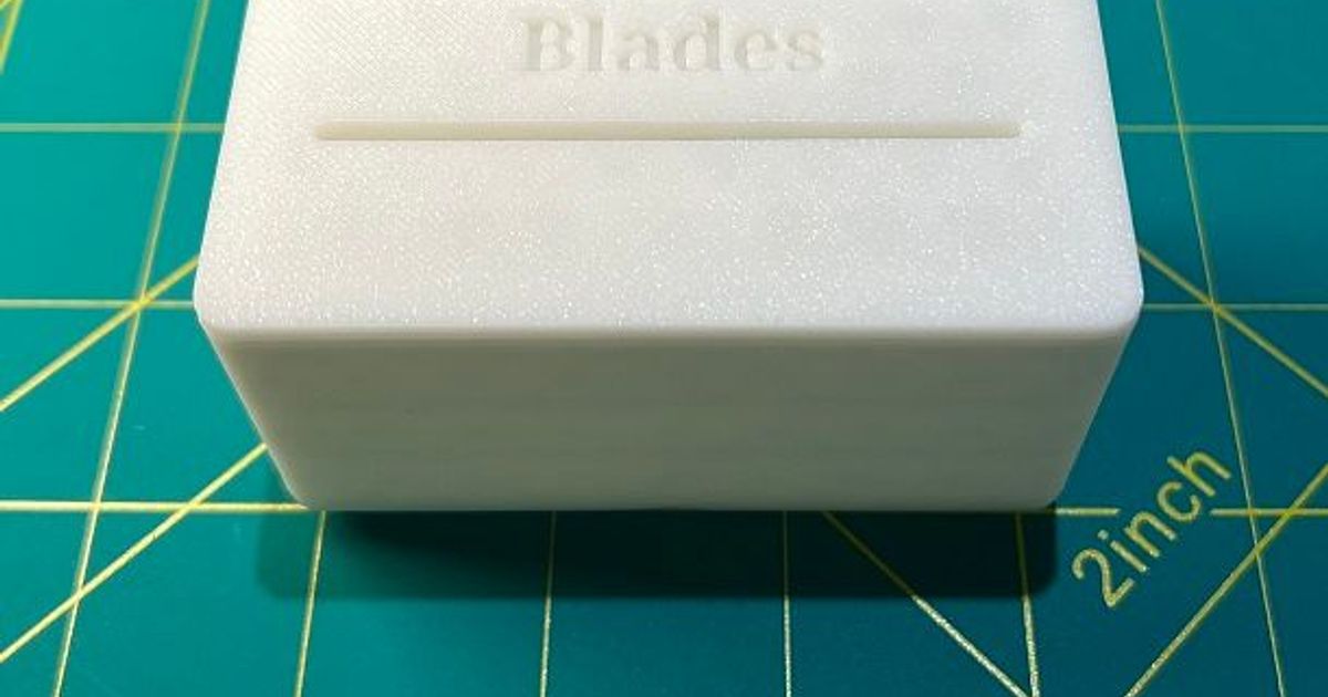 Gridfinity Razor Blade Disposal Box w Lid by FakeSpenny Download free