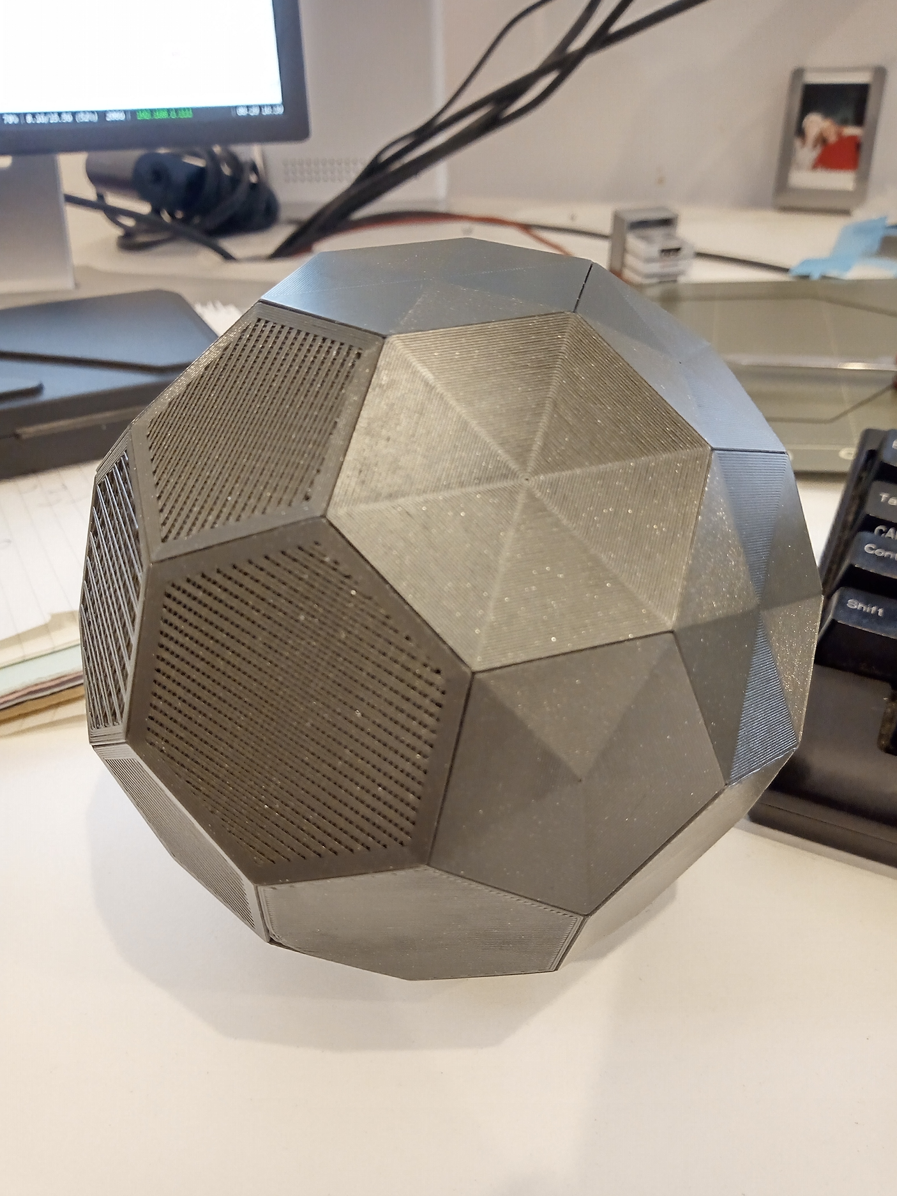 Truncated Icosehedron - Snapfit