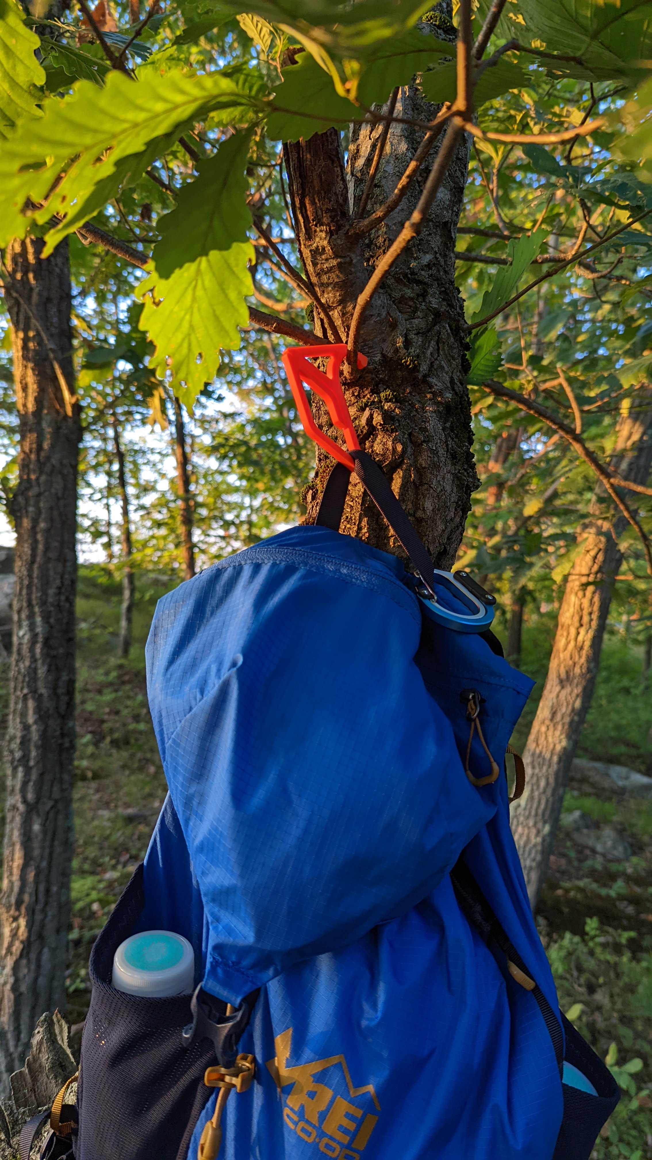 Miniatura 2 do modelo 3D Lightweight Camping Backpack Hook!